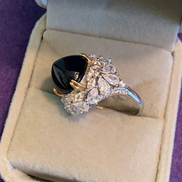 Sapphire ring, new, no tags, solid sterling, domed sapphire, white diamonds sz 7 - Picture 3 of 12